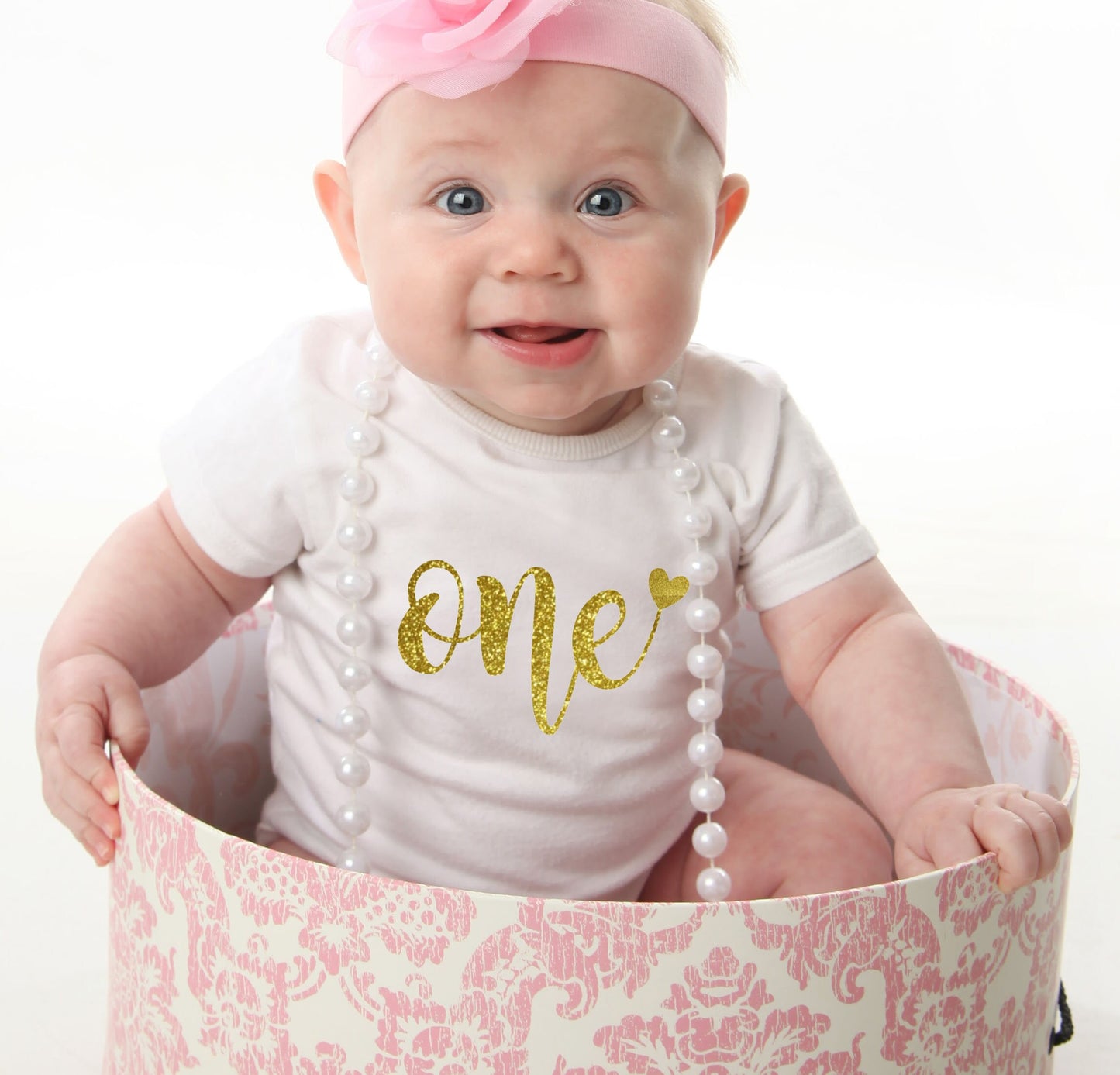 One Heart Bodysuit, First Birthday Bodysuit, Cake Smash, First Birthday Shirt, 1st Birthday Outfit, One Birthday Bodysuit, Personalized