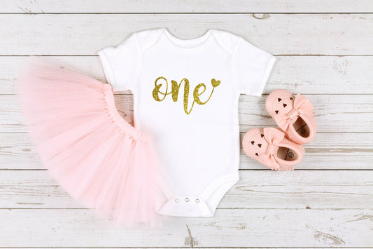 One Heart Bodysuit, First Birthday Bodysuit, Cake Smash, First Birthday Shirt, 1st Birthday Outfit, One Birthday Bodysuit, Personalized